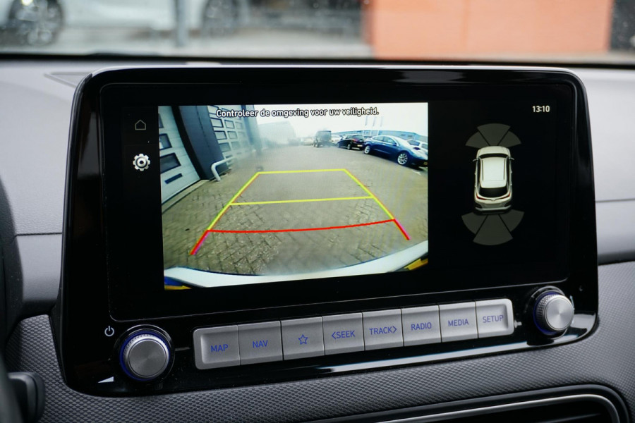 Hyundai Kona EV Premium 64 kWh + LEDER / DODEHOEK  / STUURWIEL VERWARMING