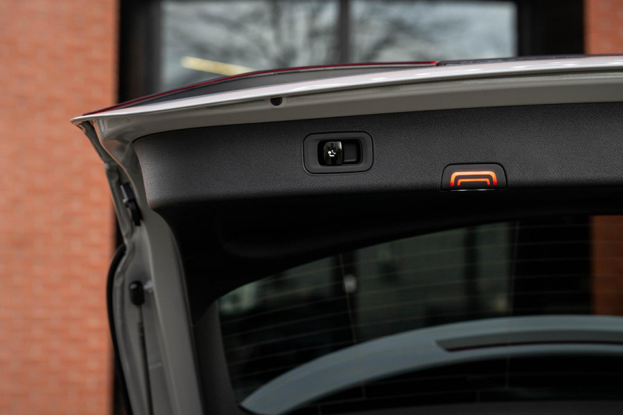 Mercedes-Benz E-Klasse AMG 53 4MATIC+ Achterasbesturing Panorama Trekhaak