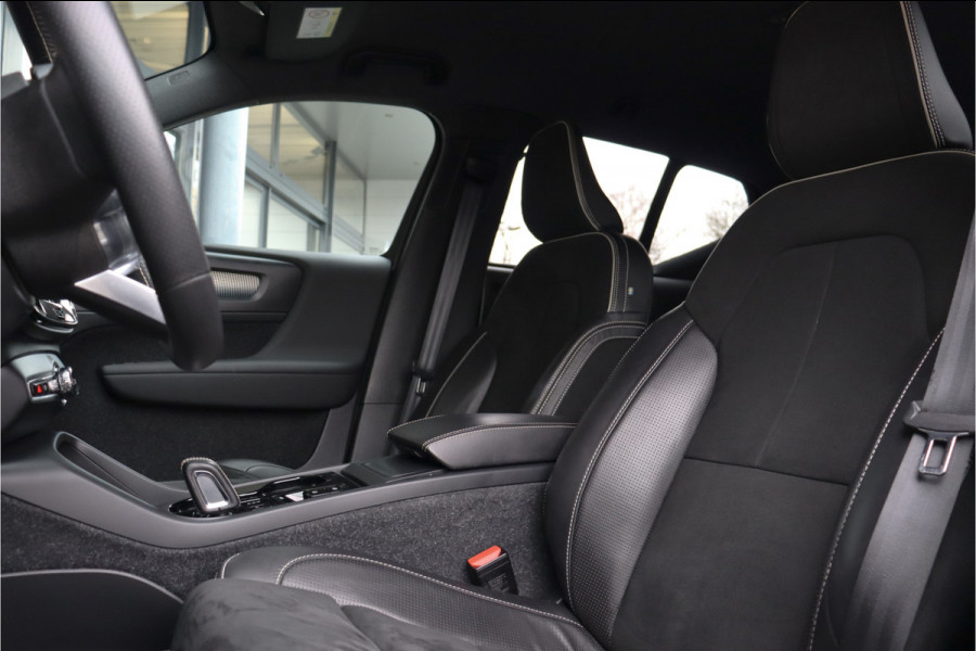Volvo XC40 1.5 T3 R-Design **Lane assist/Resign lederen stoelen/Zwarte hemel/DAB**