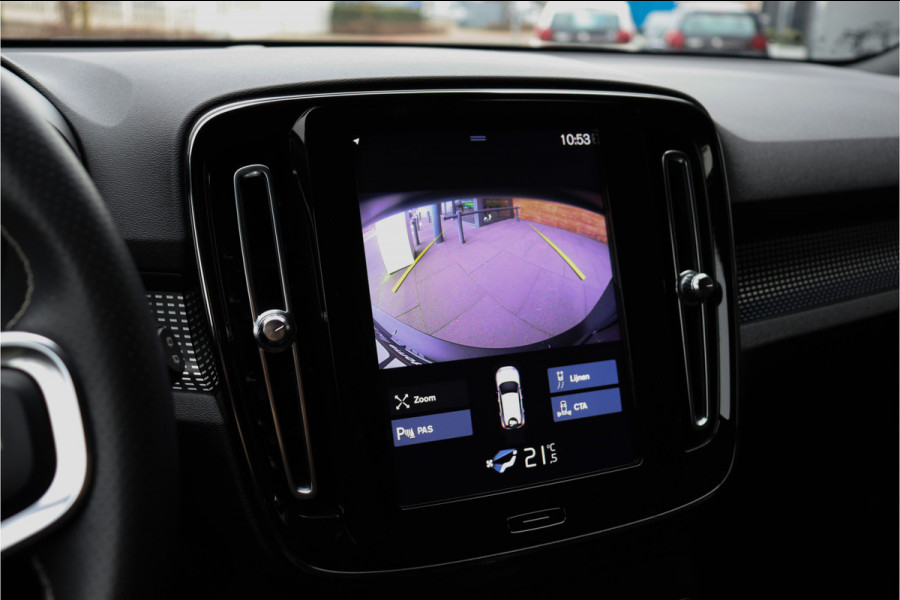 Volvo XC40 1.5 T3 R-Design **Lane assist/Resign lederen stoelen/Zwarte hemel/DAB**