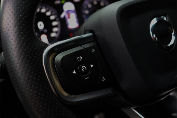 Volvo XC40 1.5 T3 R-Design **Lane assist/Resign lederen stoelen/Zwarte hemel/DAB**