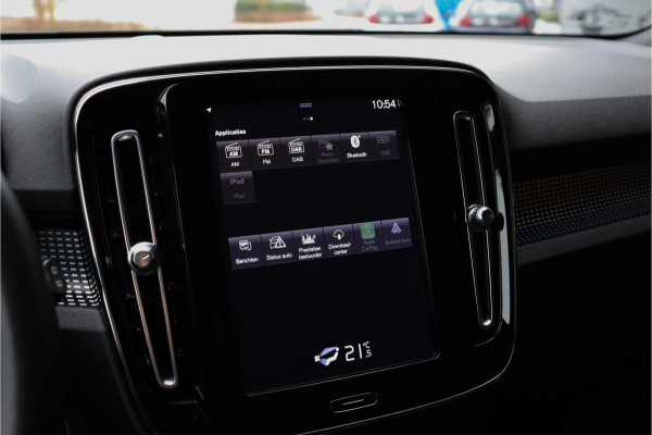 Volvo XC40 1.5 T3 R-Design **Lane assist/Resign lederen stoelen/Zwarte hemel/DAB**