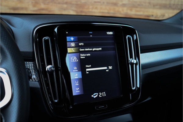 Volvo XC40 1.5 T3 R-Design **Lane assist/Resign lederen stoelen/Zwarte hemel/DAB**