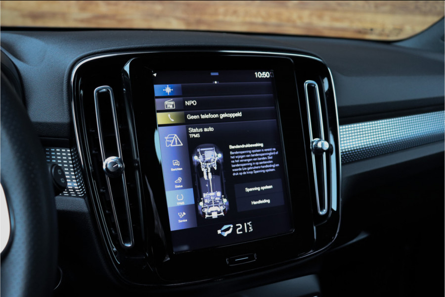 Volvo XC40 1.5 T3 R-Design **Lane assist/Resign lederen stoelen/Zwarte hemel/DAB**