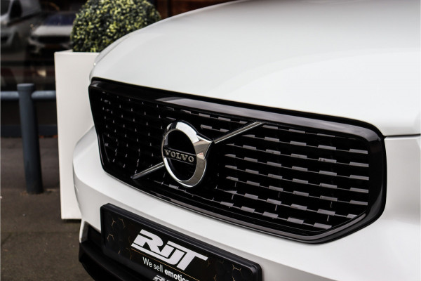 Volvo XC40 1.5 T3 R-Design **Lane assist/Resign lederen stoelen/Zwarte hemel/DAB**