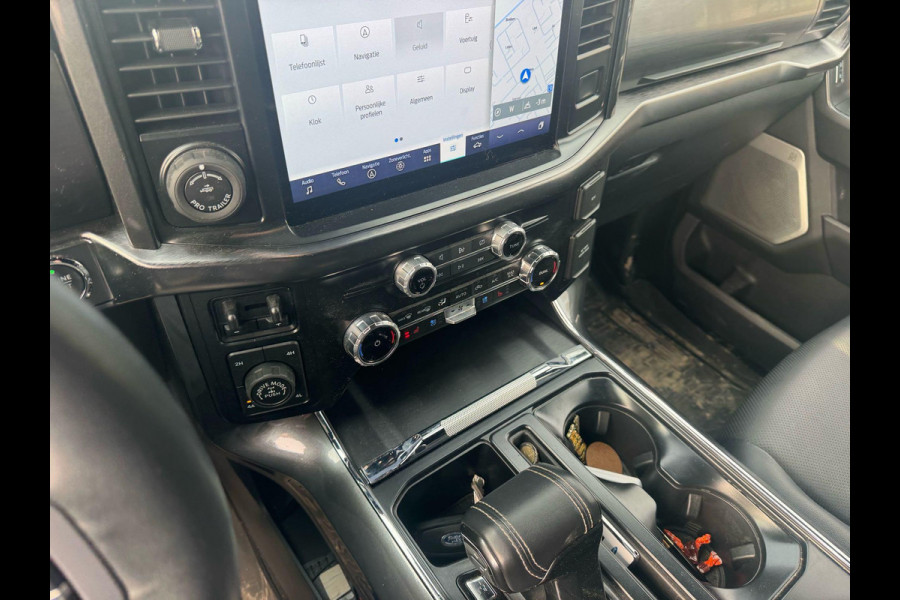 Ford USA F-150 5.0 V8 SuperCrew Lariat 401pk Automaat | 5 persoons  | Grijs kenteken | Lederen Bekleding | Trekhaak | LPG | 4x4 | 3.500kg Trekgewicht