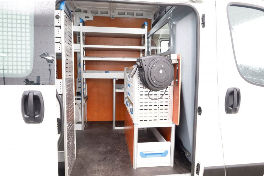 Peugeot Boxer 2.0 BlueHDI E6 130pk L1H2 Premium Navi/Camera/Inrichting 04-2018