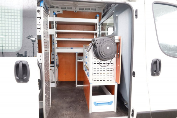 Peugeot Boxer 2.0 BlueHDI E6 130pk L1H2 Premium Navi/Camera/Inrichting 04-2018