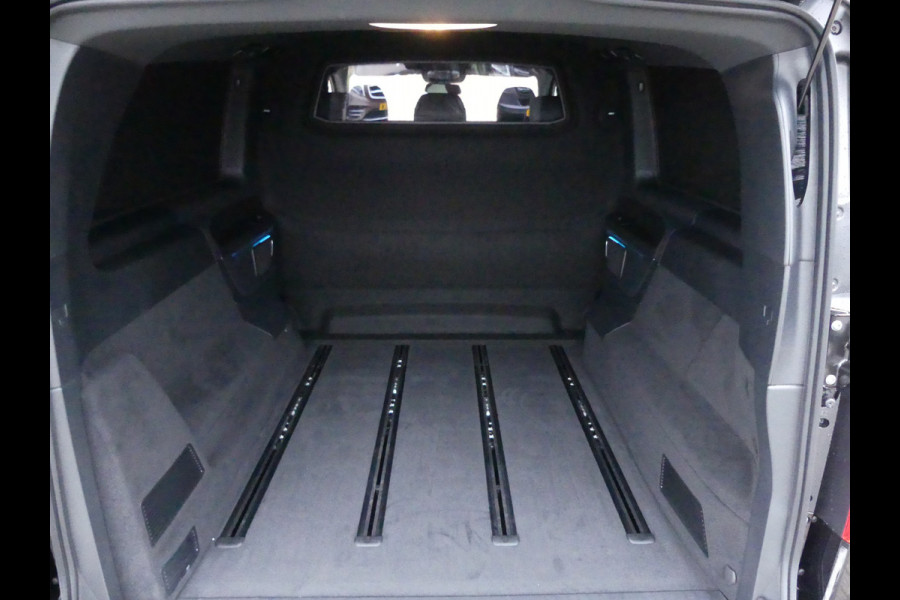 Mercedes-Benz V-Klasse 300d Extra Lang AMG Dubbel Cabine Adaptive cruise Sfeerverlichting
