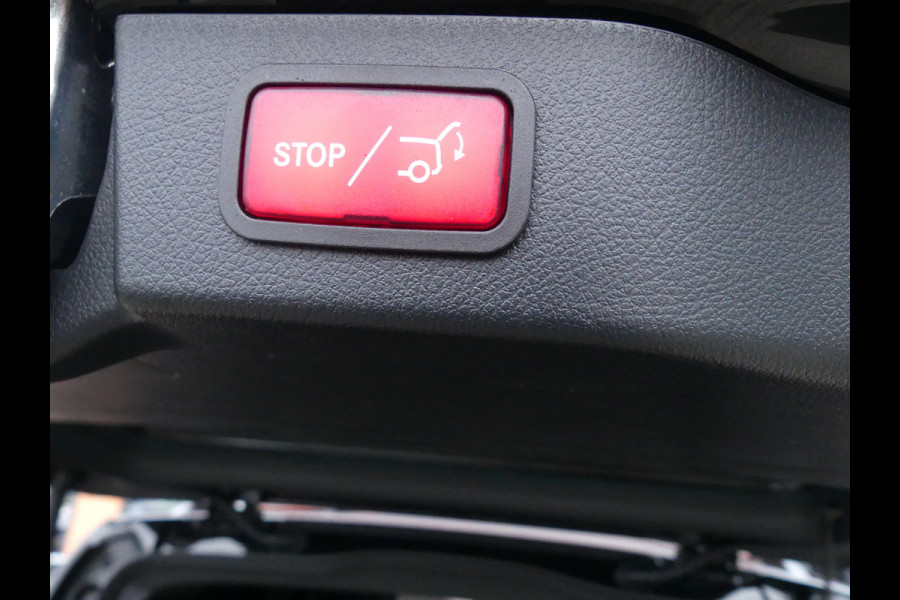 Mercedes-Benz V-Klasse 300d Extra Lang AMG Dubbel Cabine Adaptive cruise Sfeerverlichting