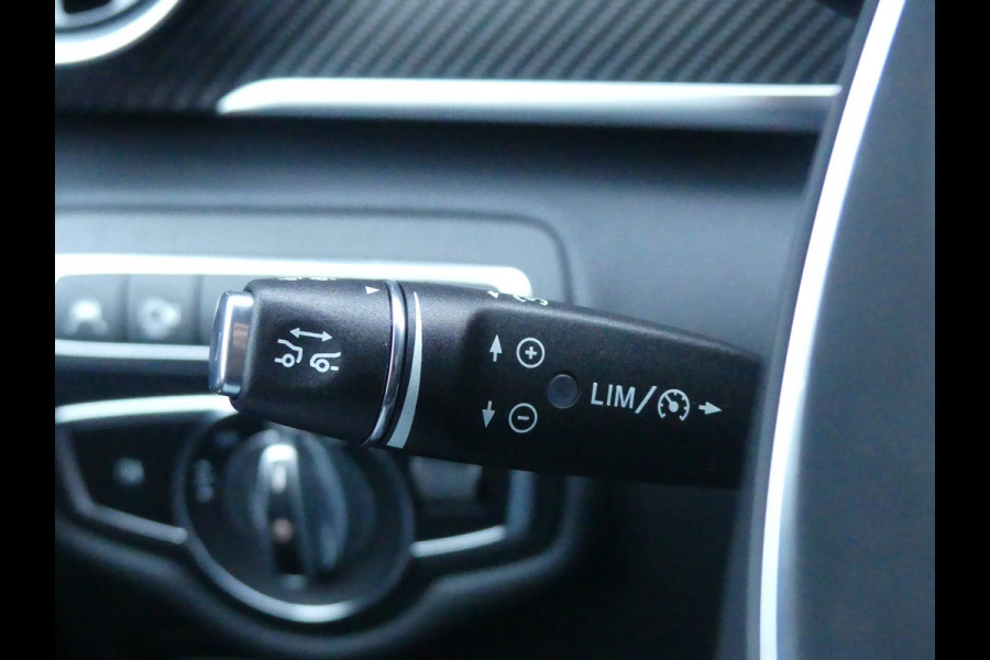 Mercedes-Benz V-Klasse 300d Extra Lang AMG Dubbel Cabine Adaptive cruise Sfeerverlichting