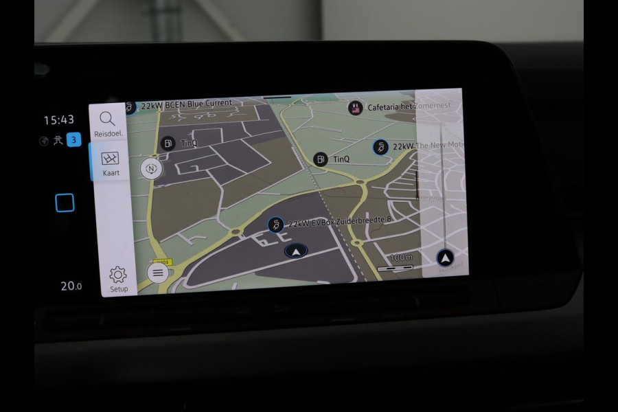 Volkswagen Golf 1.0 TSI Life | Trekhaak | Camera | Adaptive cruise | Sfeerverlichting | Carplay | Navigatie | Parkeerhulp | Climate control | Bluetooth