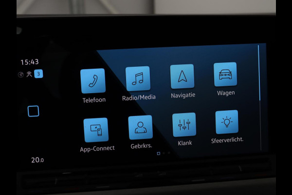 Volkswagen Golf 1.0 TSI Life | Trekhaak | Camera | Adaptive cruise | Sfeerverlichting | Carplay | Navigatie | Parkeerhulp | Climate control | Bluetooth