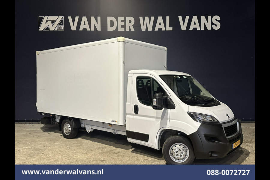 Peugeot Boxer 2.2 BlueHDi 141pk Bakwagen Laadklep Euro6 Airco | Cruisecontrol | 1055kg laadvermogen Bijrijdersbank