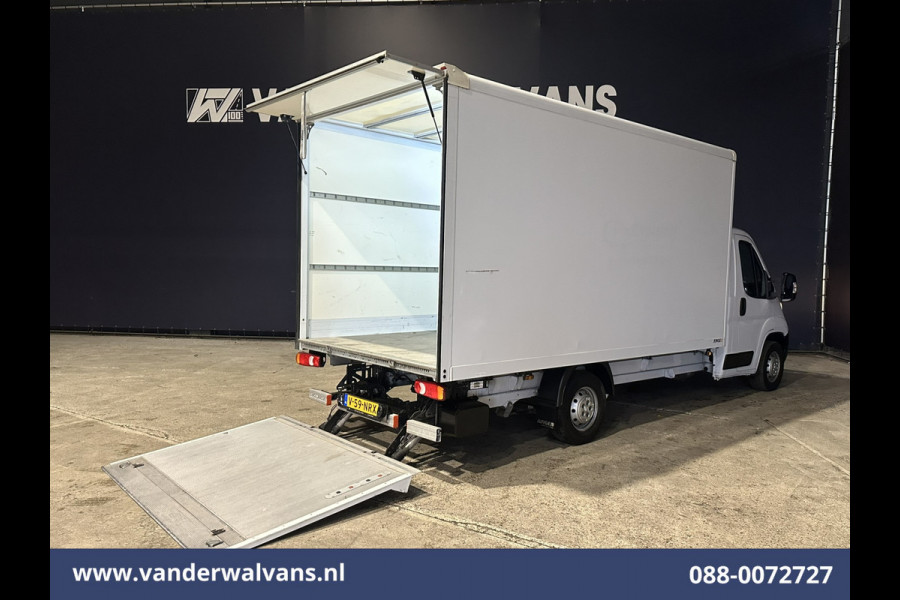 Peugeot Boxer 2.2 BlueHDi 141pk Bakwagen Laadklep Euro6 Airco | Cruisecontrol | 1055kg laadvermogen Bijrijdersbank