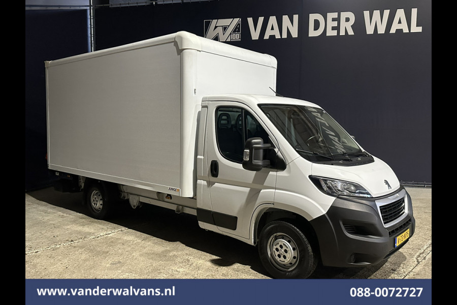 Peugeot Boxer 2.2 BlueHDi 141pk Bakwagen Laadklep Euro6 Airco | Cruisecontrol | 1085kg laadvermogen Bijrijdersbank