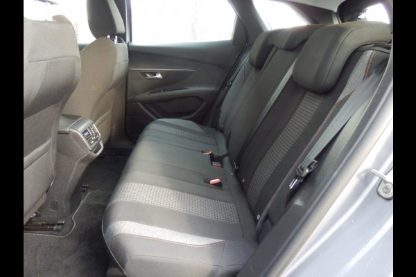 Peugeot 3008 1.2 PT Active Pack Business I Carplay I Nav. I Trekhaak I