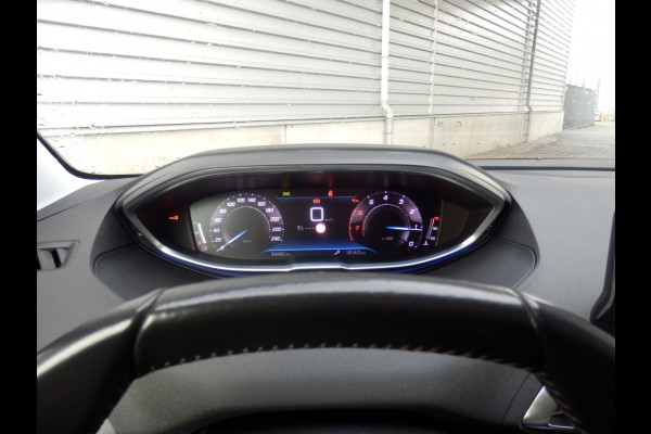Peugeot 3008 1.2 PT Active Pack Business I Carplay I Nav. I Trekhaak I