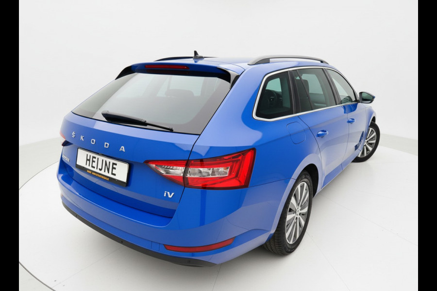 Škoda Superb Combi iV 218PK DSG HYBRID BUSINESS CAMERA/NAVI/STUURVERW.
