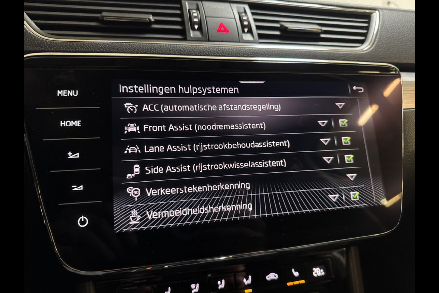 Škoda Superb Combi iV 218PK DSG HYBRID BUSINESS CAMERA/NAVI/STUURVERW.