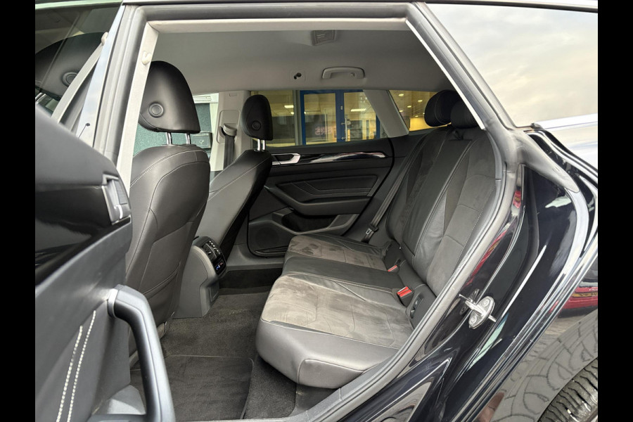 Volkswagen Arteon Shooting Brake 1.4 TSI eHybrid Elegance Business+ | Wegklapbare Trekhaak | Stoelverwarming | Stuurwielverwarming | Camera | Side Assist | Comfort stoelen elektrisch verstelbaar