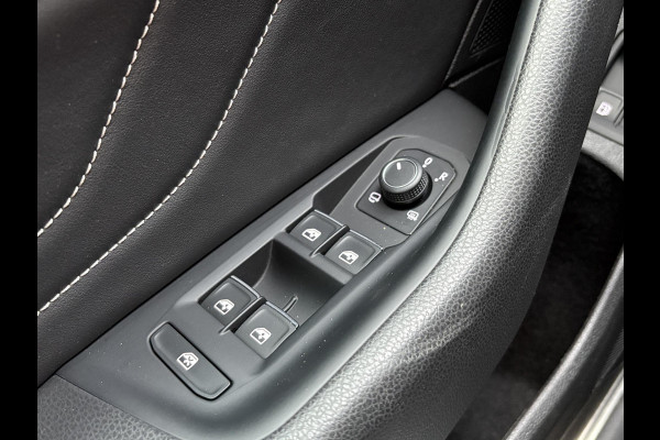 Volkswagen Arteon Shooting Brake 1.4 TSI eHybrid Elegance Business+ | Wegklapbare Trekhaak | Stoelverwarming | Stuurwielverwarming | Camera | Side Assist | Comfort stoelen elektrisch verstelbaar