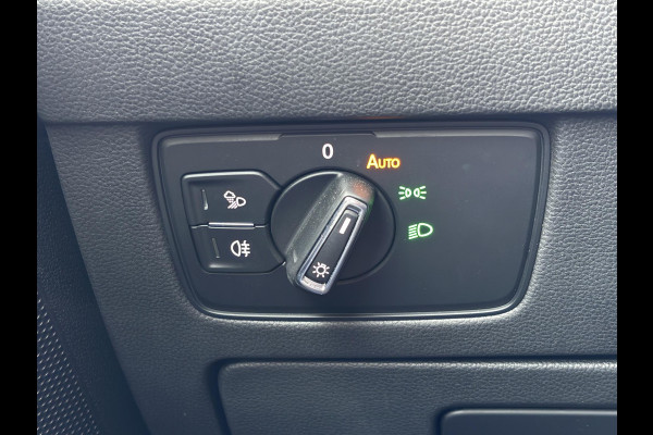 Volkswagen Arteon Shooting Brake 1.4 TSI eHybrid Elegance Business+ | Wegklapbare Trekhaak | Stoelverwarming | Stuurwielverwarming | Camera | Side Assist | Comfort stoelen elektrisch verstelbaar