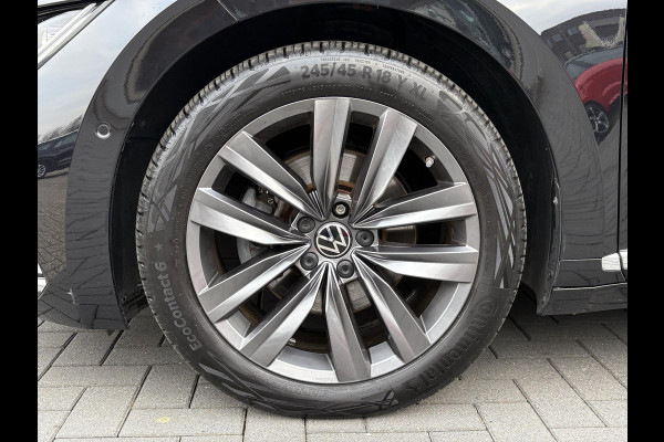 Volkswagen Arteon Shooting Brake 1.4 TSI eHybrid Elegance Business+ | Wegklapbare Trekhaak | Stoelverwarming | Stuurwielverwarming | Camera | Side Assist | Comfort stoelen elektrisch verstelbaar