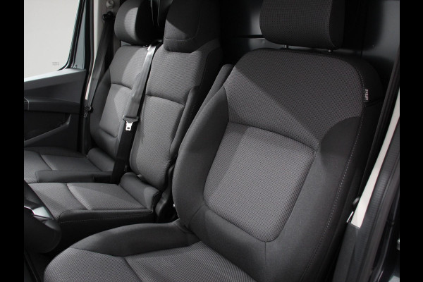 Renault Trafic 2.0 Blue dCi 110 T30 L2H1 Advance Navigatie Airco Lichtmetalen velgen Betimmering Trekhaak Parkeer sensoren Dab