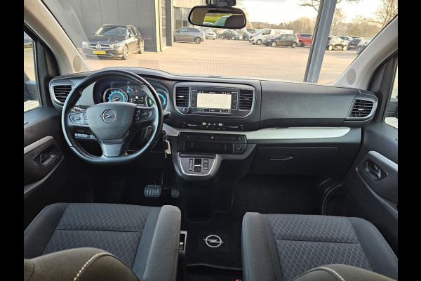 Opel Zafira-e Life L2H1 Innovation 75 kWh 8-persoons | 2x Schuifdeur | Trekhaak | Stoelverwarming | Camera | Navi |