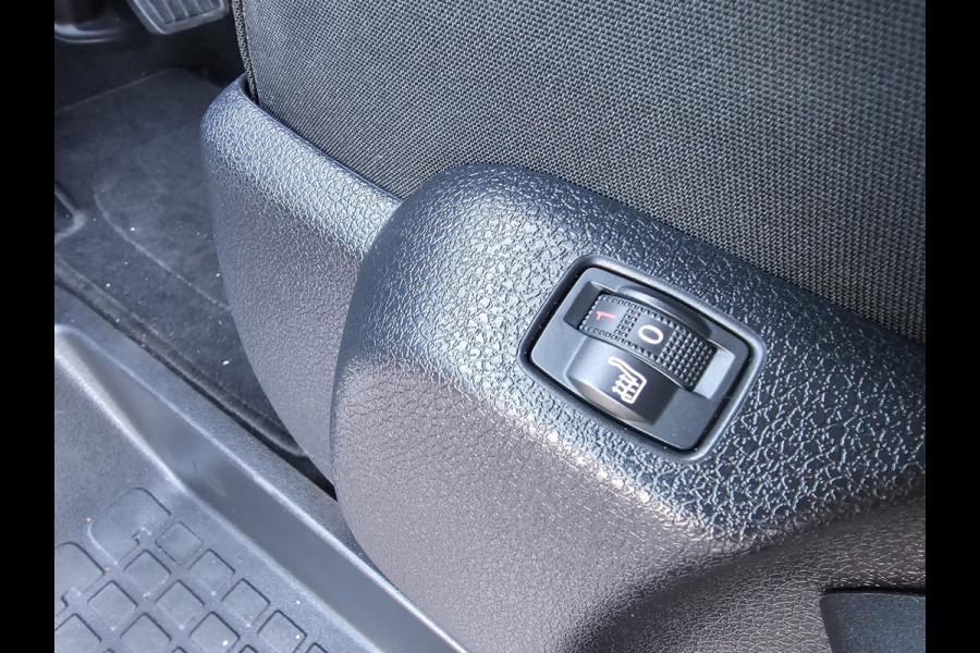 Opel Zafira-e Life L2H1 Innovation 75 kWh 8-persoons | 2x Schuifdeur | Trekhaak | Stoelverwarming | Camera | Navi |