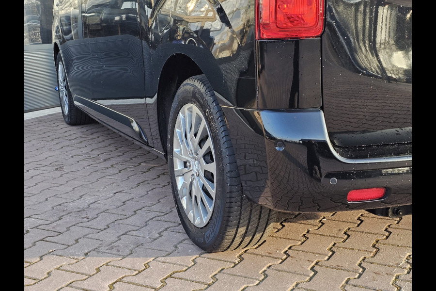 Opel Zafira-e Life L2H1 Innovation 75 kWh 8-persoons | 2x Schuifdeur | Trekhaak | Stoelverwarming | Camera | Navi |