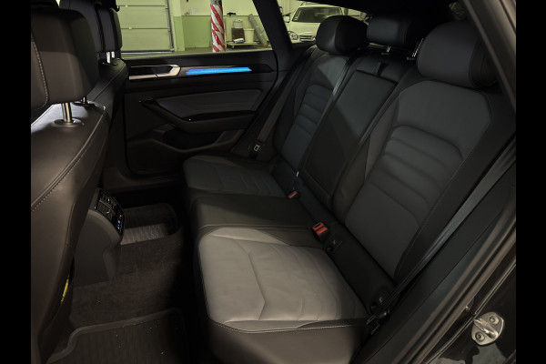 Volkswagen Arteon Shooting Brake eHYBRID 218PK DSG ELEGANCE BUSINESS+ TREKHAAK/NAVI/360CAMERA/LEDER Auto wordt verwacht!