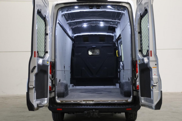 Ford Transit 350 2.0 TDCI AUTOMAAT L3/H3 TREKHAAK NAVI PDC 170PK TOPSTAAT LEASE V/A €144,- P.M. INRUIL MOGELIJK