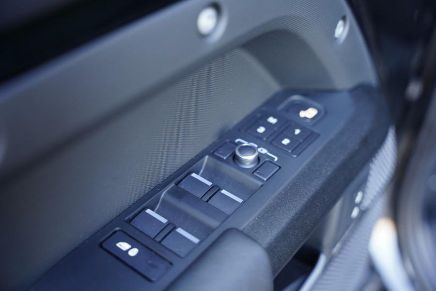 Land Rover Defender 110 P 525 V8 Black Edition / EX BTW / Grijs Kenteken