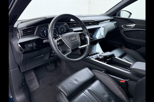 Audi e-tron 55 Quattro 95kWh Camera Panoramadak 2 Zijdes Laden Adap.Cruise Trekhaak Navi Ecc Leder Business Edition Plus SOH 91% Elek.Stoelen+Verwarmd Keyless Rijstrooksensor AWD 4WD Elek.Achterklep 1e Eigenaar Origineel Nederlandse Auto Dealeronderhouden