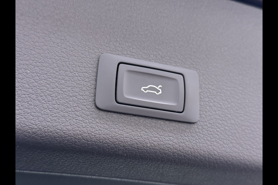 Audi e-tron 55 Quattro 95kWh Camera Panoramadak 2 Zijdes Laden Adap.Cruise Trekhaak Navi Ecc Leder Business Edition Plus SOH 91% Elek.Stoelen+Verwarmd Keyless Rijstrooksensor AWD 4WD Elek.Achterklep 1e Eigenaar Origineel Nederlandse Auto Dealeronderhouden