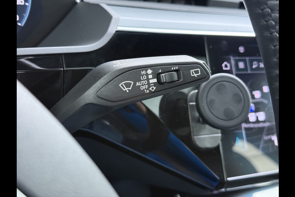 Audi e-tron 55 Quattro 95kWh Camera Panoramadak 2 Zijdes Laden Adap.Cruise Trekhaak Navi Ecc Leder Business Edition Plus SOH 91% Elek.Stoelen+Verwarmd Keyless Rijstrooksensor AWD 4WD Elek.Achterklep 1e Eigenaar Origineel Nederlandse Auto Dealeronderhouden