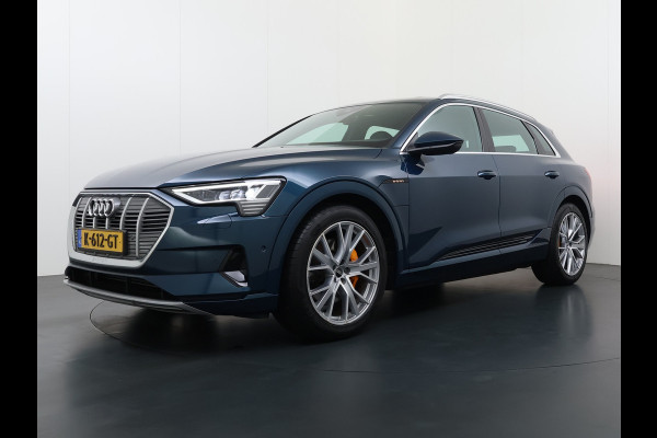 Audi e-tron 55 Quattro 95kWh Camera Panoramadak 2 Zijdes Laden Adap.Cruise Trekhaak Navi Ecc Leder Business Edition Plus SOH 91% Elek.Stoelen+Verwarmd Keyless Rijstrooksensor AWD 4WD Elek.Achterklep 1e Eigenaar Origineel Nederlandse Auto Dealeronderhouden