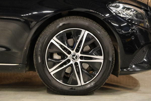 Mercedes-Benz C-Klasse Estate 180 Avantgarde | Inc BTW | Head-Up | Stoelverwarming | CarPlay | Lederen bekleding | Cruise control | F1 Flippers | Nieuwe APK | Dealer onderhouden | Facelift model