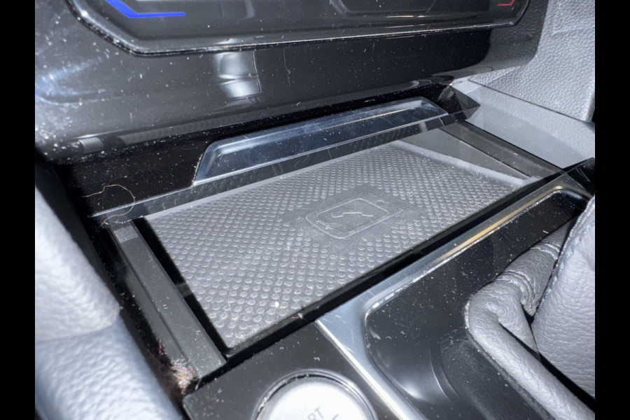 Volkswagen Arteon Shooting Brake eHYBRID 218PK DSG ELEGANCE BUSINESS+ TREKHAAK/NAVI/360CAMERA/LEDER Auto wordt verwacht!