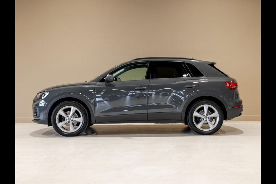 Audi Q3 35 TFSI Pro Line / 150pk / Stoelverwarming / Leder / Dodehoek herkenning /