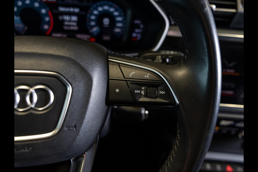 Audi Q3 35 TFSI Pro Line / 150pk / Stoelverwarming / Leder / Dodehoek herkenning /