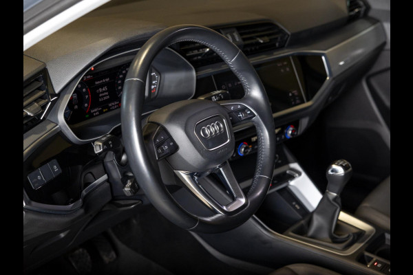 Audi Q3 35 TFSI Pro Line / 150pk / Stoelverwarming / Leder / Dodehoek herkenning /