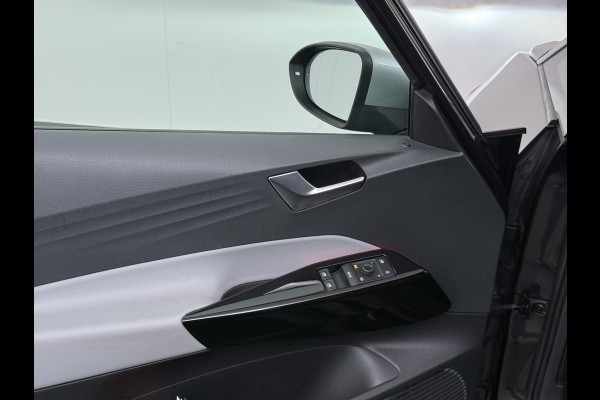 Volkswagen ID.3 First Plus 58kWh 204pk Camera 19"lmv Adap.Cruise Matrix-Led Navi-Pro Ecc Apple Carplay Android Auto Pdc SOH 89% Lmv Stoel+Stuurverwarming Wifi Rijstrooksensor Keyless advanced Origineel Nederlandse Auto