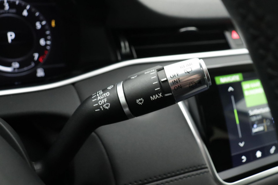 Land Rover Range Rover Evoque 1.5 P300e AWD(DealerOnderH, Navi, Stuur/stoelV, Camera, Trekhaak, Carplay, Etc)