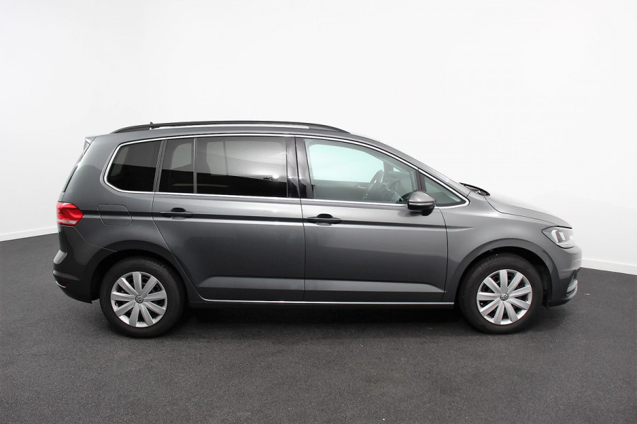 Volkswagen Touran 1.5 TSI 150pk DSG Comfortline 7p | Navigatie | Apple Carplay/Android Auto | Climate Control | Cruise Control Adaptive | Stoelverwarming | Parkeer sensoren