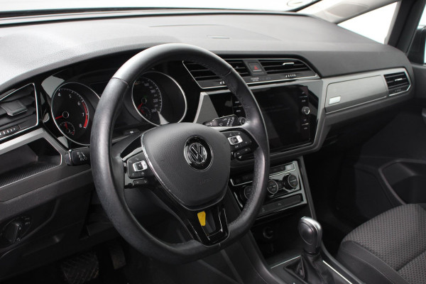 Volkswagen Touran 1.5 TSI 150pk DSG Comfortline 7p | Navigatie | Apple Carplay/Android Auto | Climate Control | Cruise Control Adaptive | Stoelverwarming | Parkeer sensoren