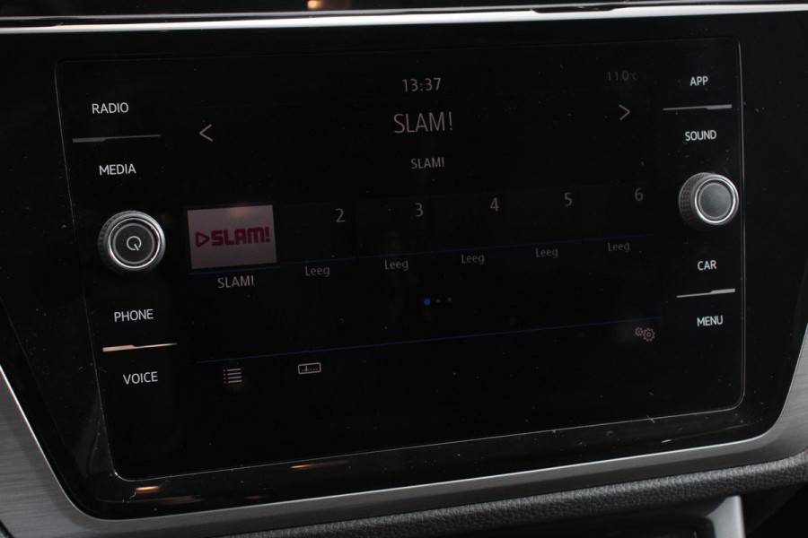 Volkswagen Touran 1.5 TSI 150pk DSG Comfortline 7p | Navigatie | Apple Carplay/Android Auto | Climate Control | Cruise Control Adaptive | Stoelverwarming | Parkeer sensoren