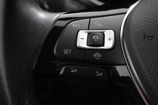 Volkswagen Touran 1.5 TSI 150pk DSG Comfortline 7p | Navigatie | Apple Carplay/Android Auto | Climate Control | Cruise Control Adaptive | Stoelverwarming | Parkeer sensoren